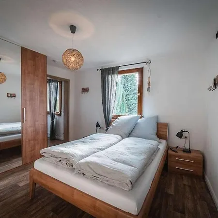 Summer House Eifel Comfortable מונשאו