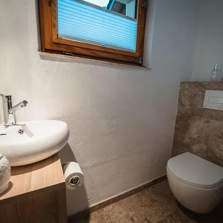 Summer House Eifel Comfortable מונשאו